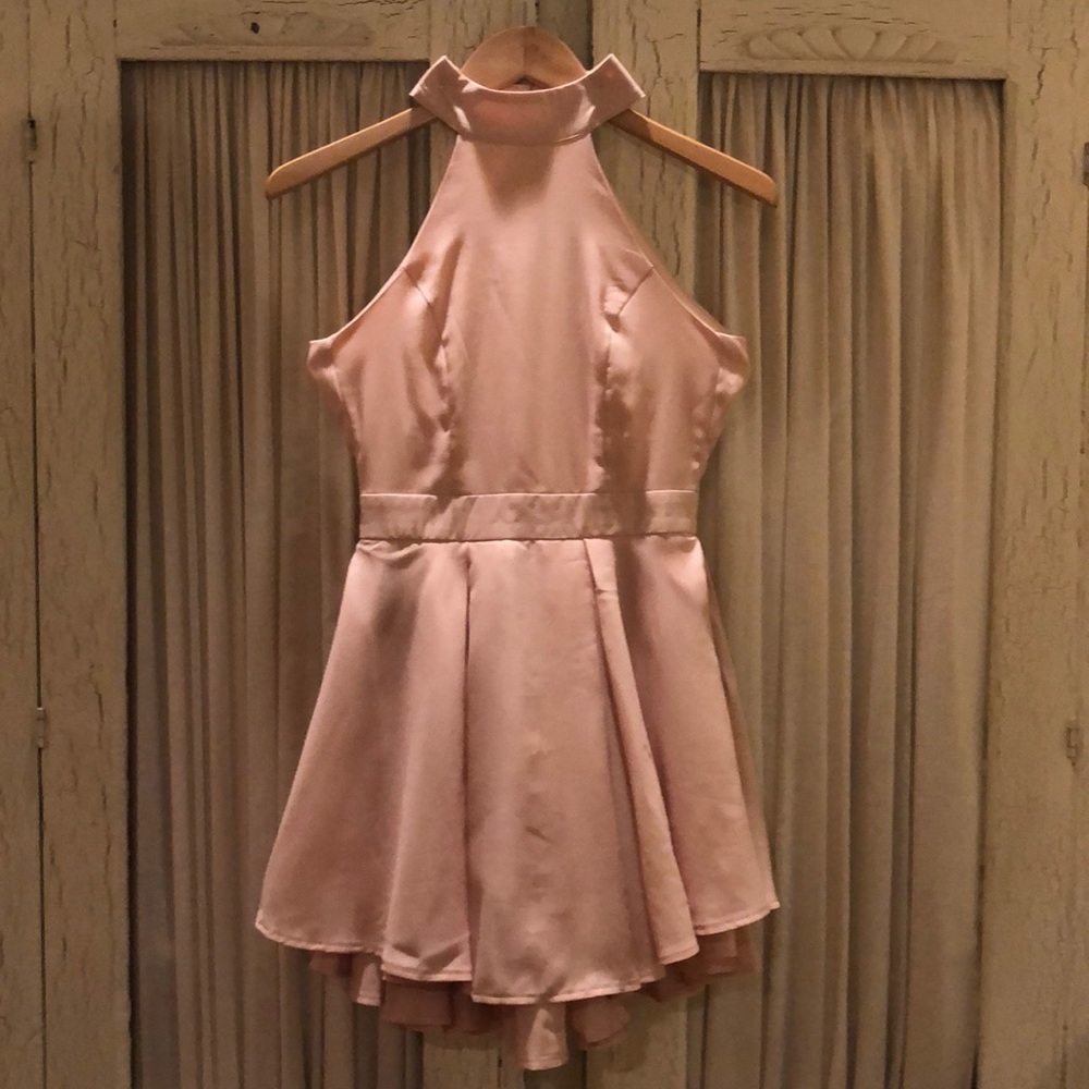 NEW W/ TAGS - Lulus Baby Pink Halter Dress